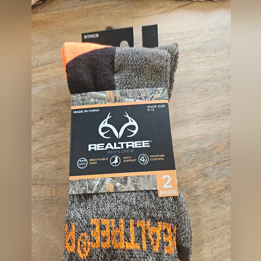 New Real Tree socks- 2 pair - Picture 2 of 7